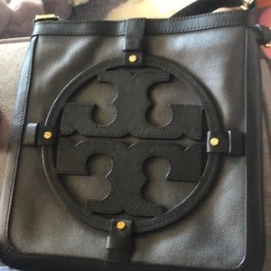 Brand New Tody Burch Crossbody!! Never worn!